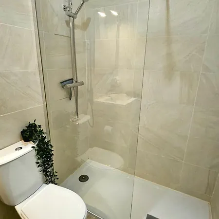 Renovated With Balcony And Modern Style Saint-Mandrier-sur-Mer