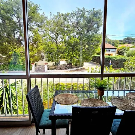 Renovated With Balcony And Modern Style *